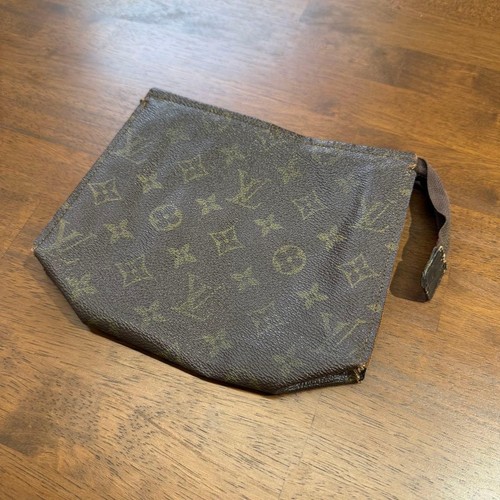 Louis vuitton monogram pouch - vuitton,